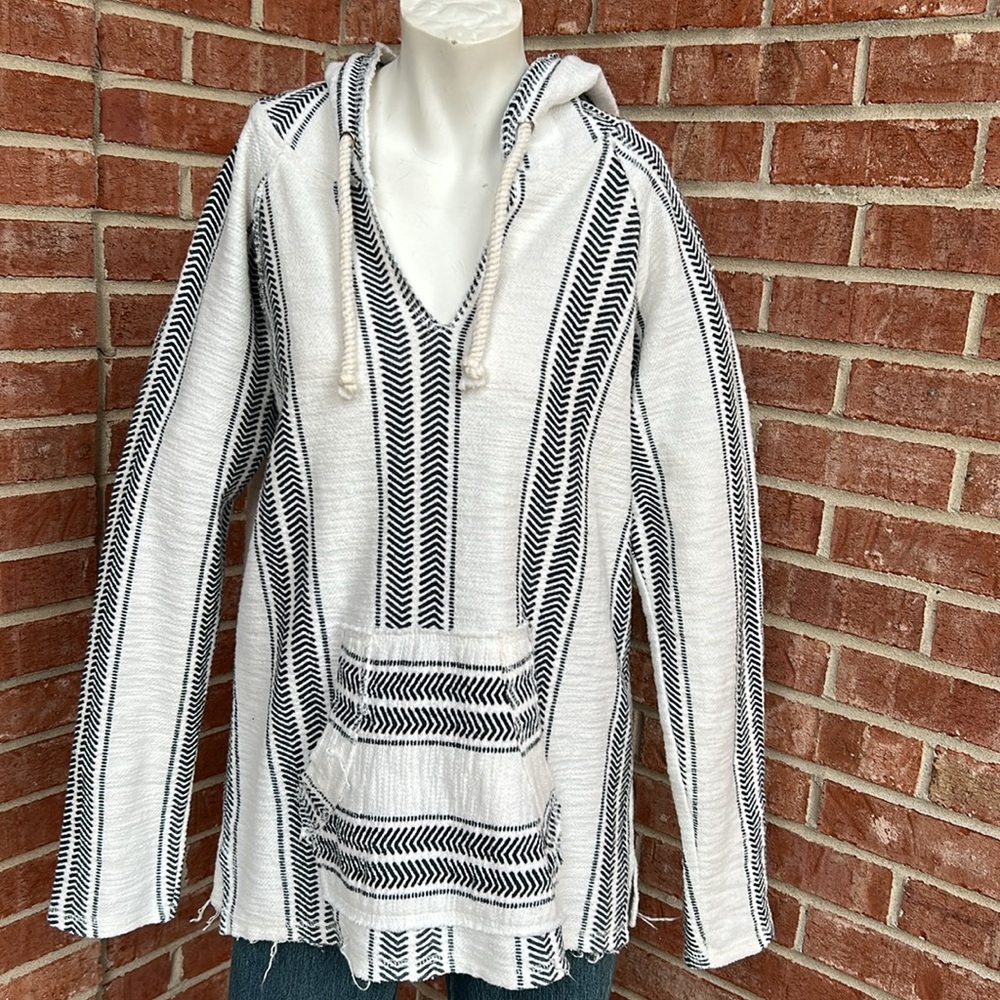OCEAN DRIVE Beachwear Navy/Cream Chevron Drawstring Women’s Hoodie